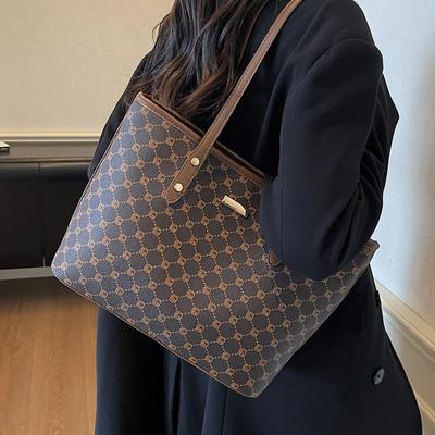 High-value Tote Bag Women's 2025 Summer New Hand-carried Commuter Bag Fashionable Going Out Large-capacity Shoulder Bag