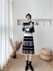 2025 Herbst/Winter Hepburn-Stil Gestreiftes Strick-Bodycon-Kleid für Damen
