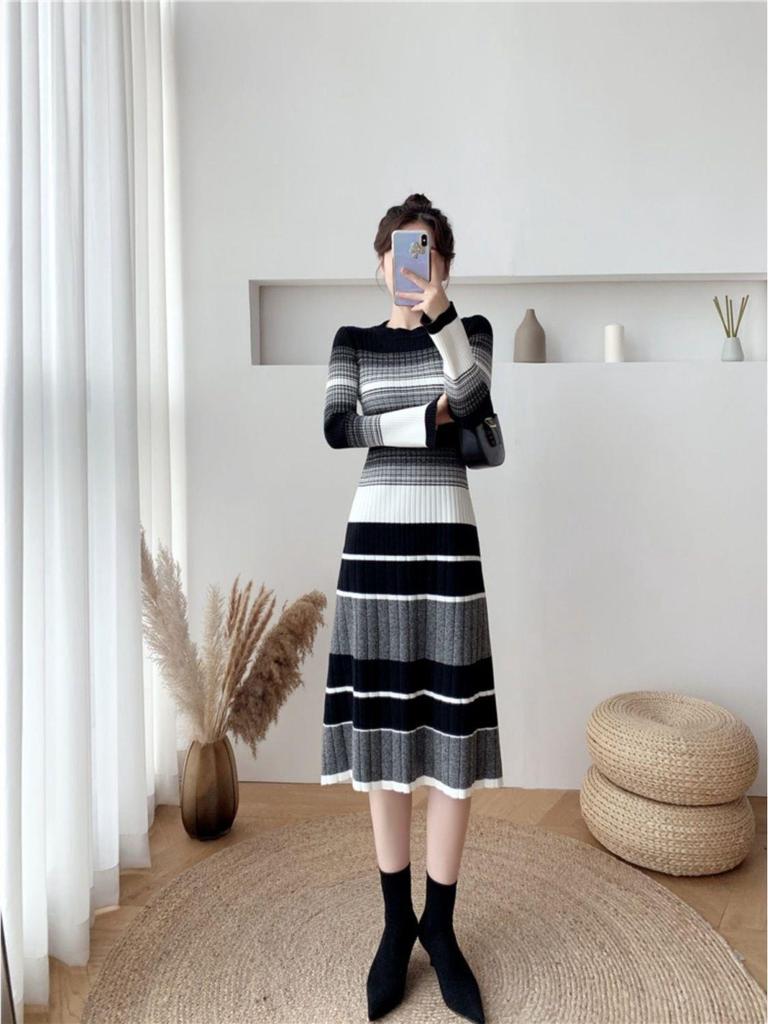 2025 Herbst/Winter Hepburn-Stil Gestreiftes Strick-Bodycon-Kleid für Damen