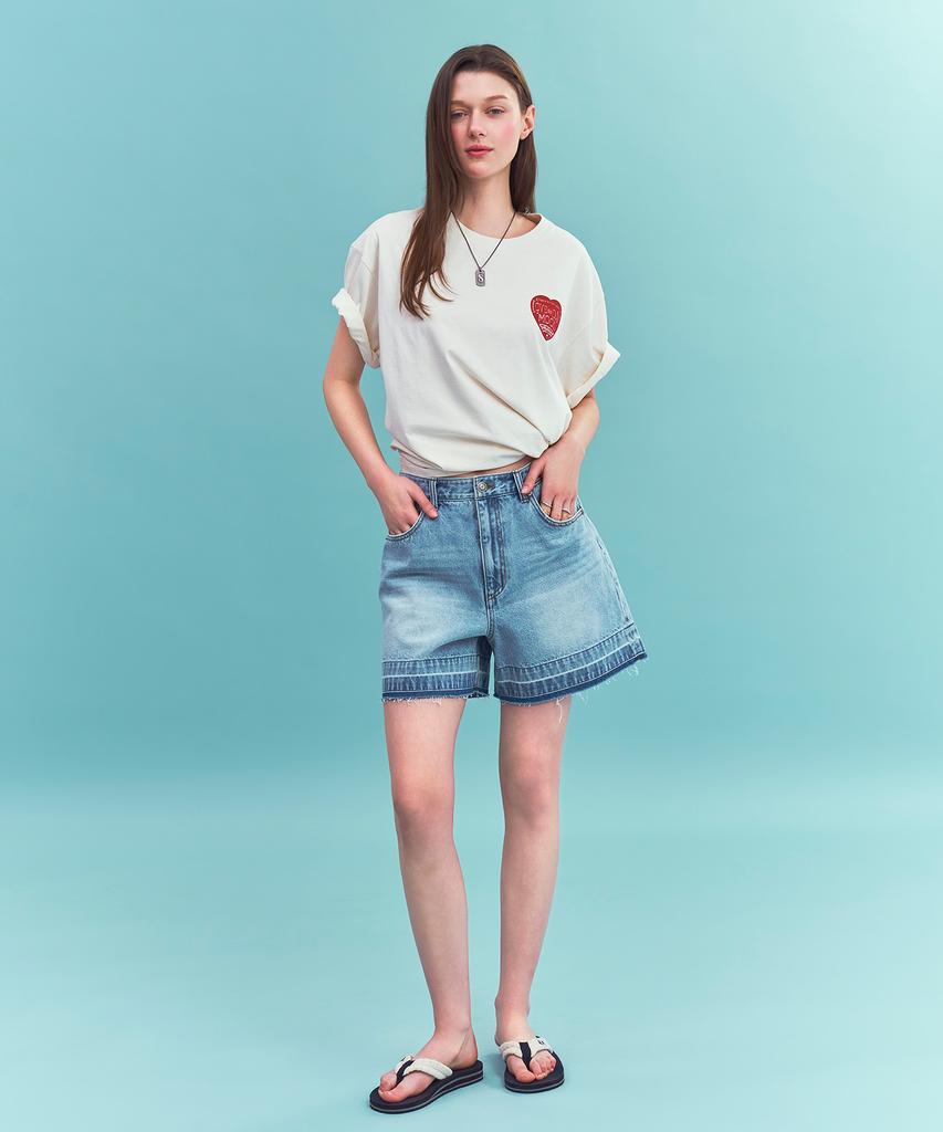 Seteo Saturday Mood Small Graphic Short Sleeve T-Shirt Cream