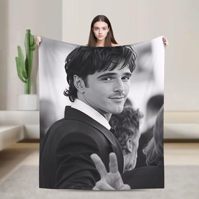 Jacob Elordi Actor Portrait  Blanket  Picnic Flannel Bedding Throws For Home Decor Soft Warm Design Quality Bedspread Gift Idea