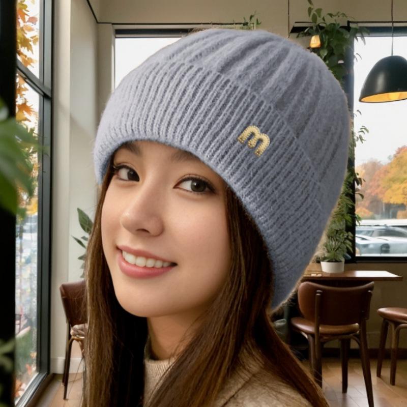 Autumn and Winter Warm Hat Women's Korean Version Fashion Versatile Pullover Hat Cold-proof Plush Thickened Mink Knitted Wool Hat