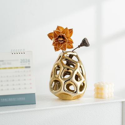 Electroplating Gold Hollow Ceramic Vase Delicate Flower Arrangement Container Living Room Countertop Vase Crafts Home Decoration
