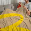 Mode Niedlich M-Mcdonalds Logo Lustige Decke Plüsch Nickerchen Sofa Teppich für Wohnzimmer Büro Schlafzimmer Geburtstag Zuhause Reise Kinder Geschenke