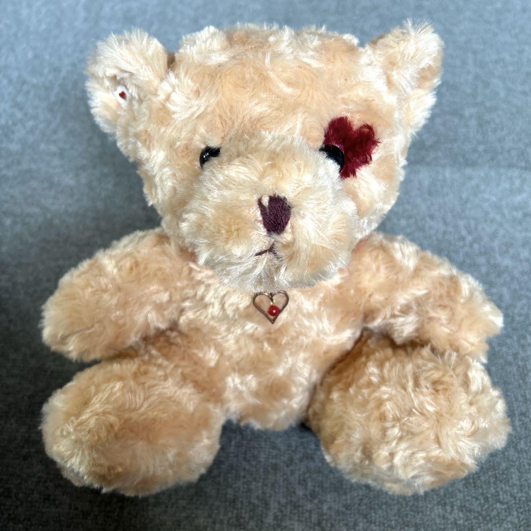 

[USED] Garnet Teddy Bear, January Birthstone Plush Toy with Heart Playing Card Earrings