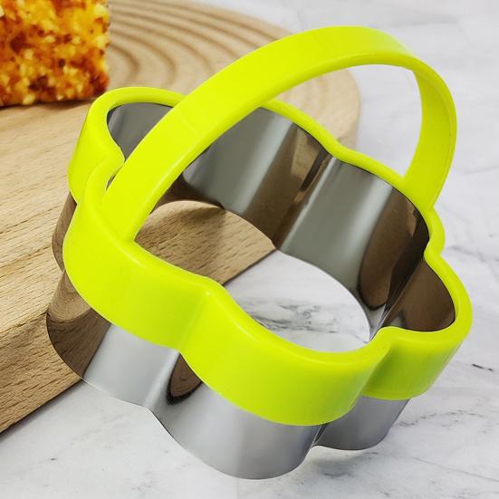 3Pcs Stainless Steel Cookie Cutter with Handles Heart Star Plum Blossom Circle Shapes DIY Baking Molds for Fondant Cookies Cake Decorating Tools