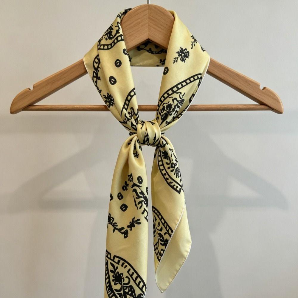 Y2K Small Square Scarf Geometric Shape Leopard Print Silk Scarf Elegant Satin Hijab Beach