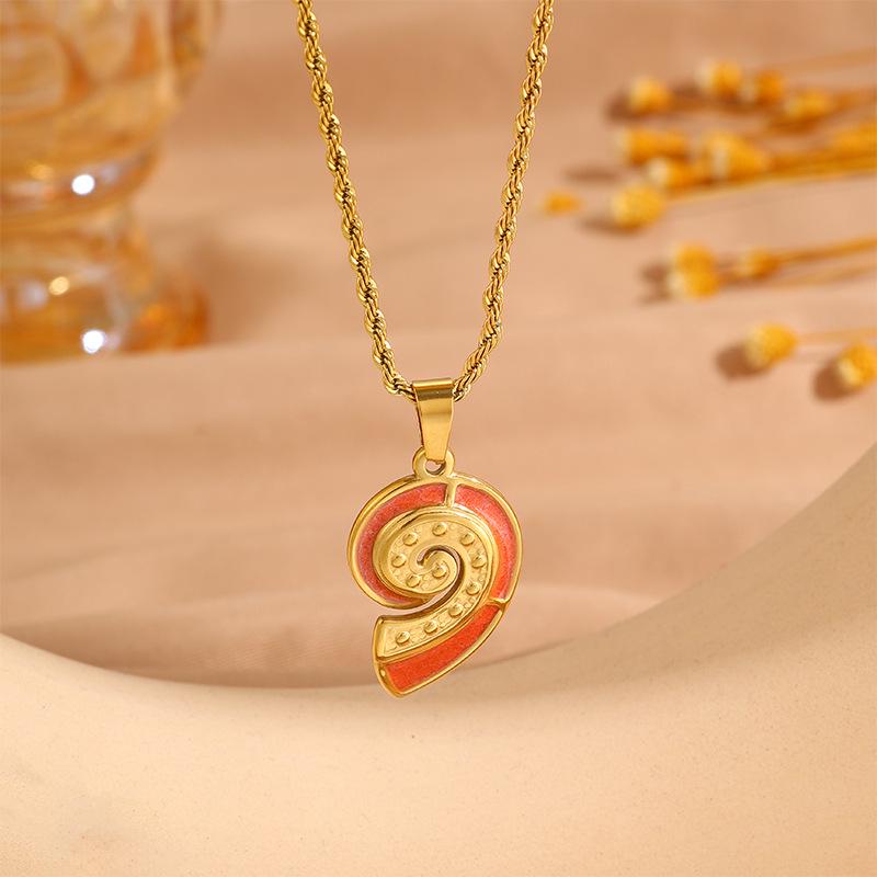 Vintage Ocean Seashell Stainless Steel Clavicle Necklace for Women - High-End Titanium Jewelry