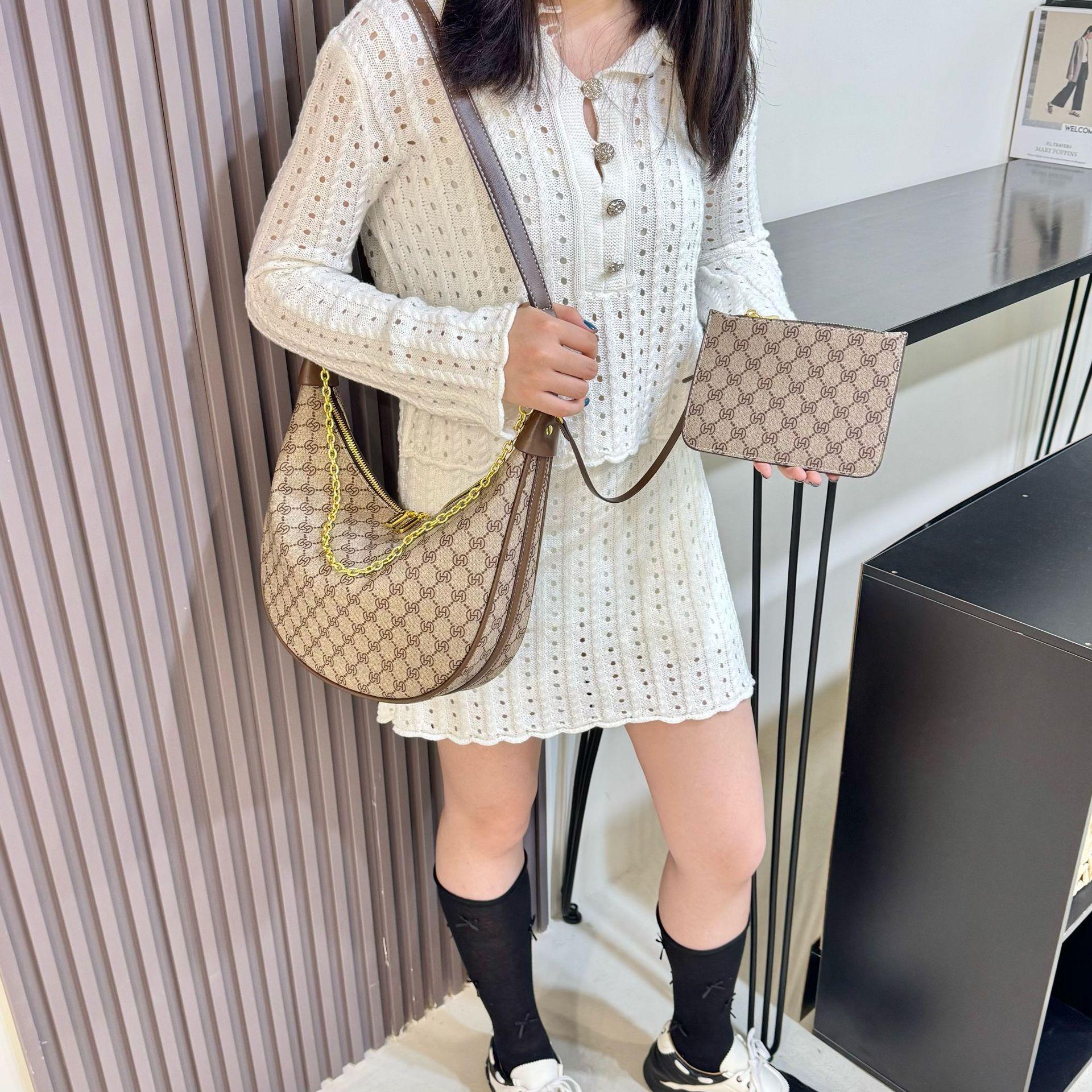 

Трендовая старая цветочная 2025 новая европейская и американская сумочка, сумка-мессенджер через плечо, классическая сумка-полумесяц большого объема высокого класса серый