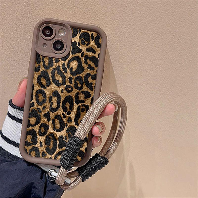 Fashion Retro Leopard Bracelet Chain Case For Motorola Moto G22 G32 G52 G30 G53 G15 G14 G60 G35 G24 E14 E13 E32 E22 E40 G9 Play