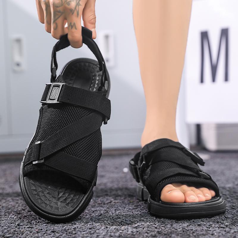 Men's Sandals Comfortable Anti Slip Soled Men's Shoes Breathable Versatile Beach Shoes Lightweight Fashionable Casual Slippers