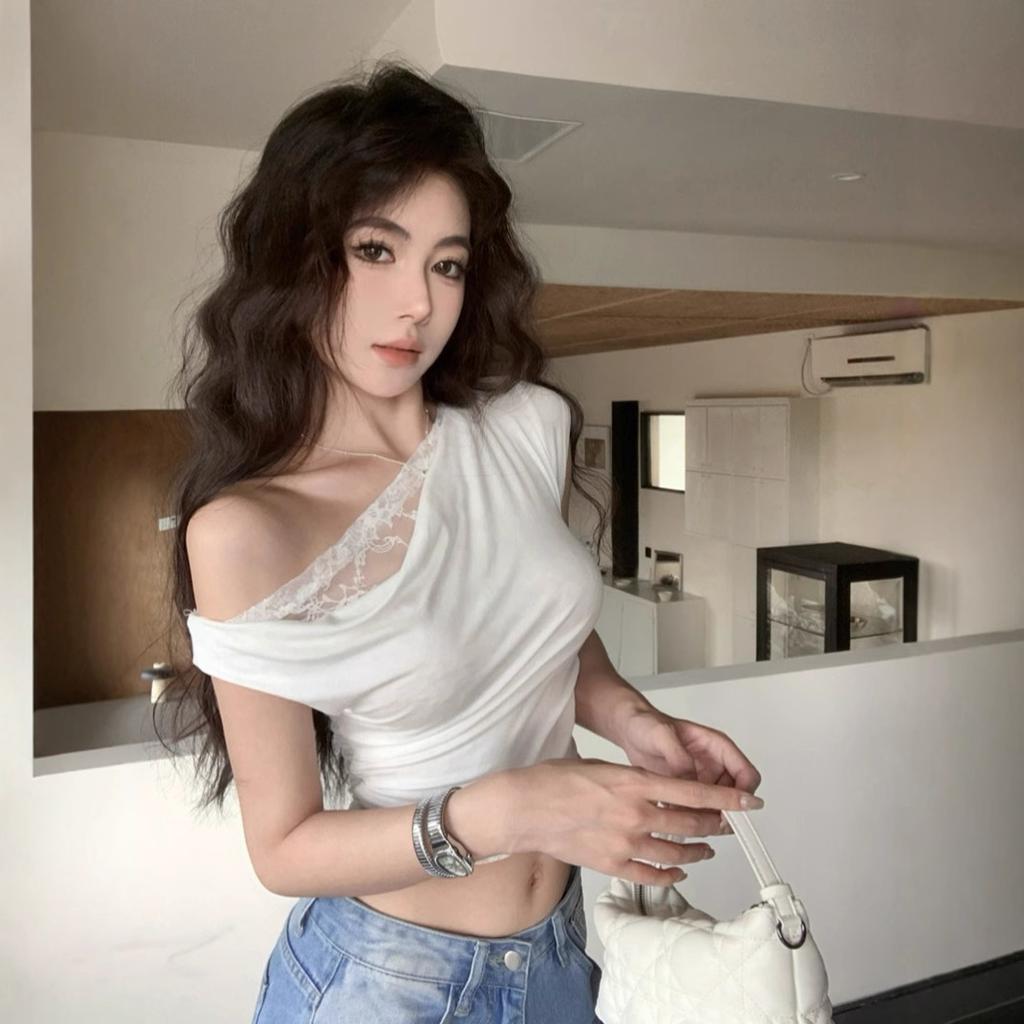 French Lace Off-shoulder Waist and Thin T-shirt Women's Summer New Design Sense Chic Pleated Niche Short Top