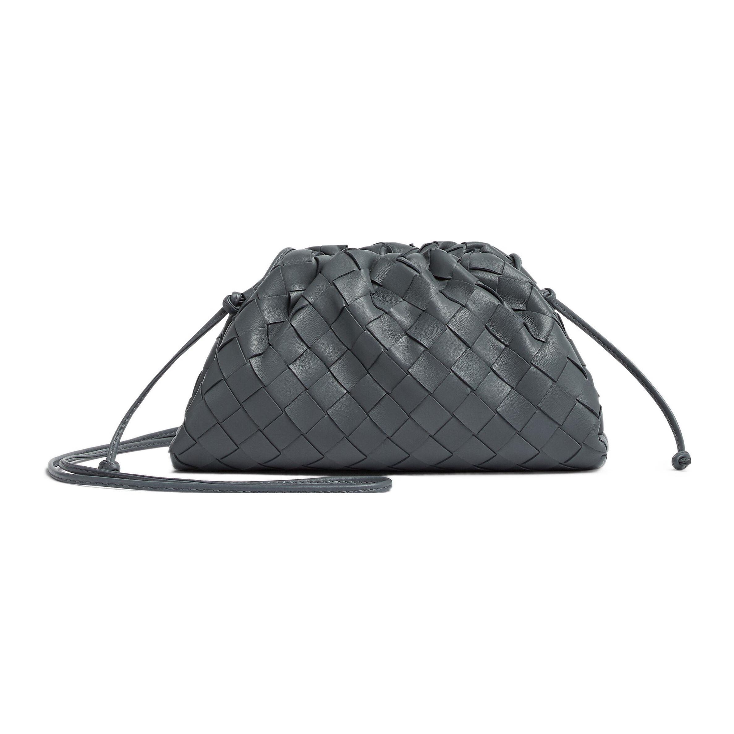 

Bottega Veneta The Mini Pouch Грім/Золотий Жіночі гаманці Сірий 585852-VCPP1-1233 Basic Set (Bag+Dust Bag)
