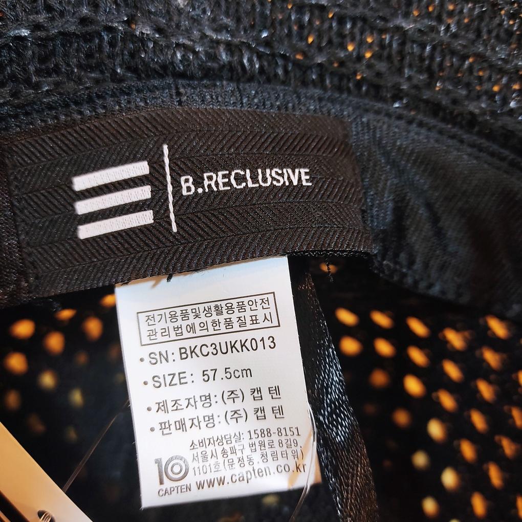 Black Reclusive Spirit Transformation Bucket Hat BKC3UKK013