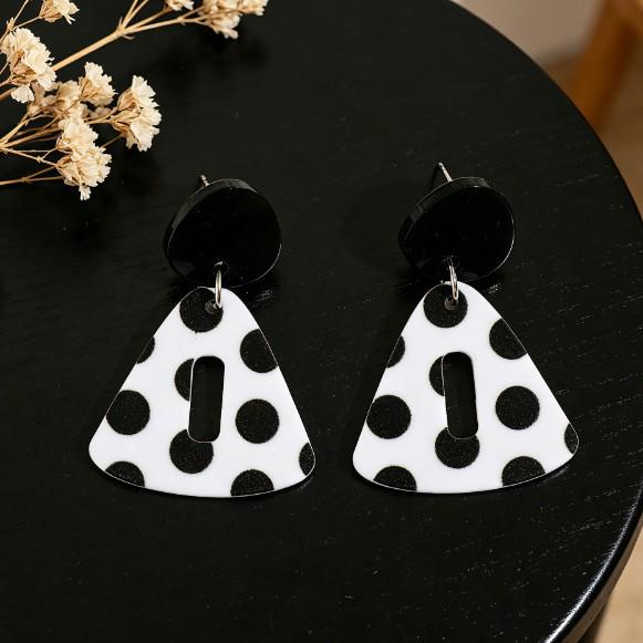 2026 New Style Black Polka Dot Acrylic Dangle Earrings – Niche, High-End, Light Luxury Design