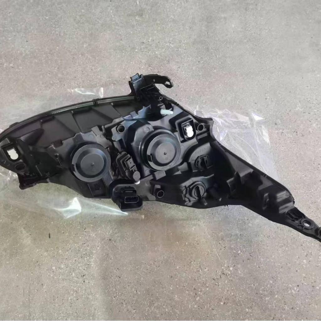 Peugeot 208 Front Headlight Assembly