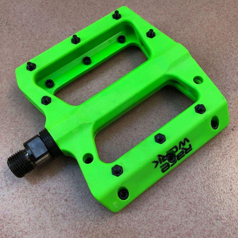 RACEWORK Road Bike Pedals Ultralight Nylon Fiber Pedal Seal Bearing Anti-Slip MTB Road Bike Bicycle Parts