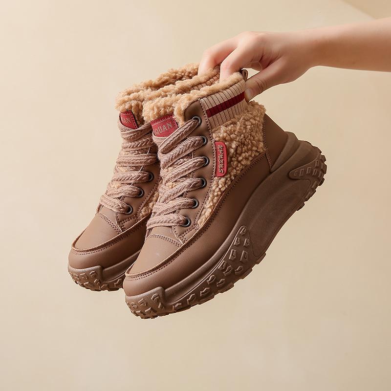 

Зимние высокие бархатные кроссовки-папы, новая модель предназначена для увеличения роста студенток, сохранения тепла и повседневного ношения. 40 коричневый