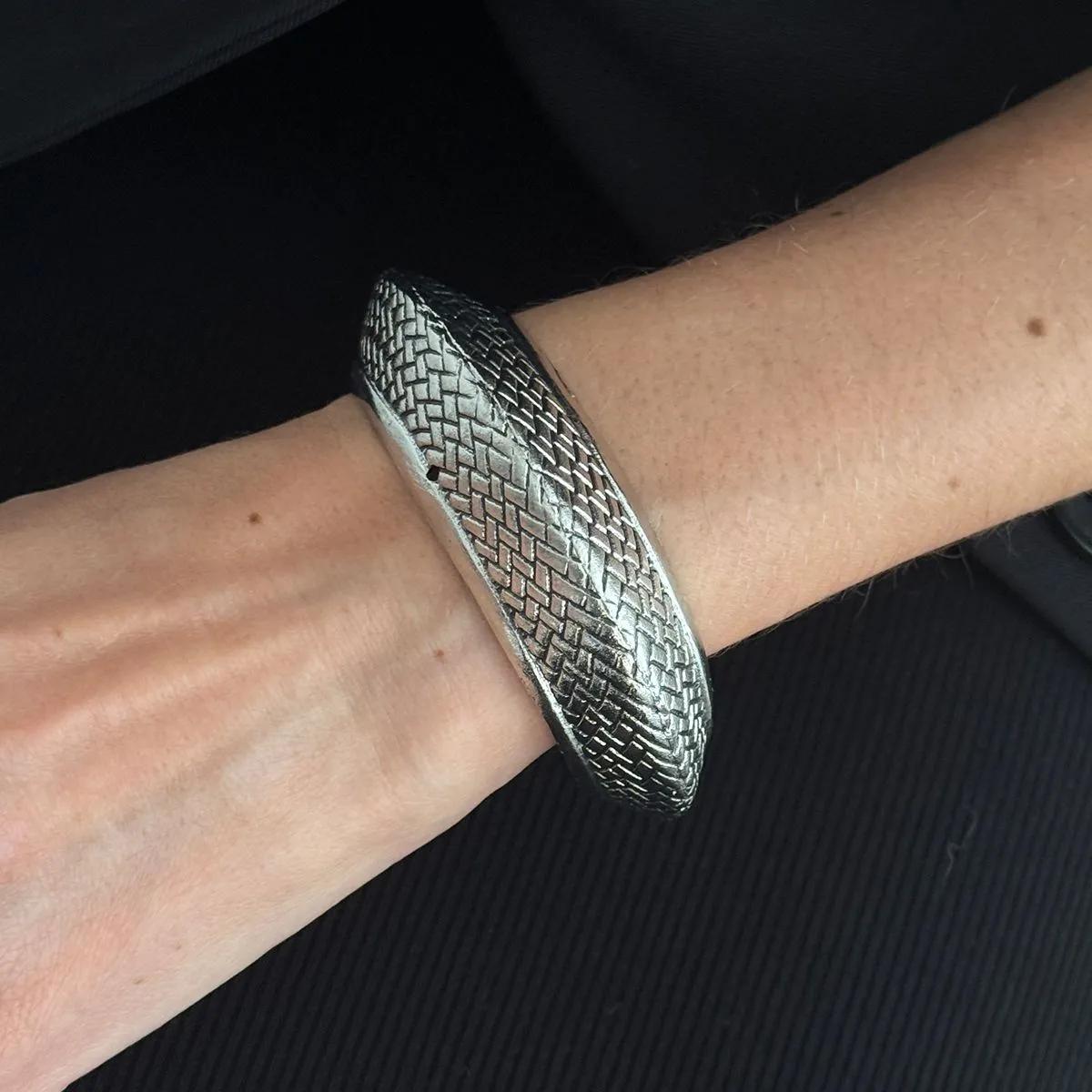 

Snake Winding Bracelet, Snake Attribute, Neutral Style, Elegant and Cold Style, Oc Private Bracelet one size(17-20cm)