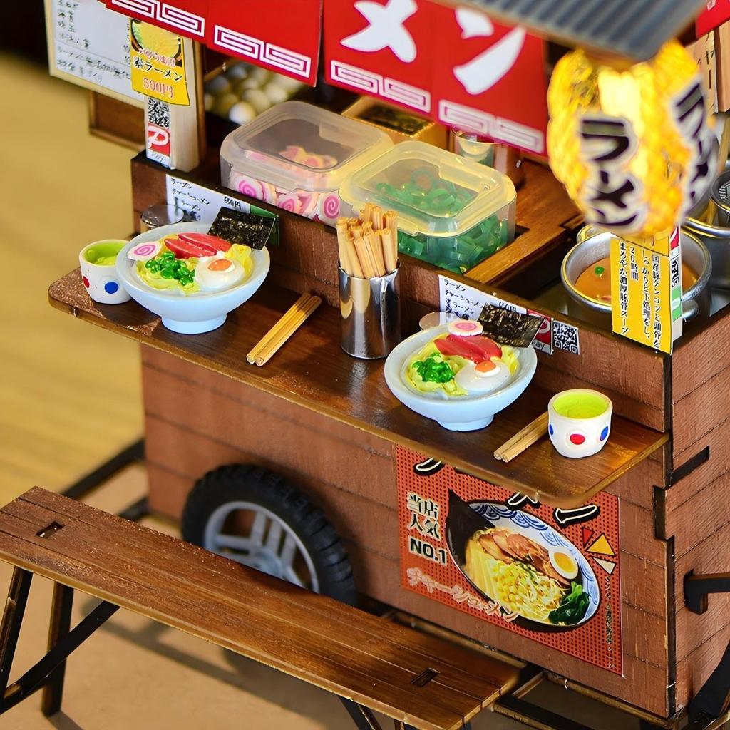 SILK ROAD DIY Wooden Handmade Japanese Ramen Stall Model Kit with LED for Japanese Style Educational New Christmas Gift Dollhouse, Lights, Beginners,