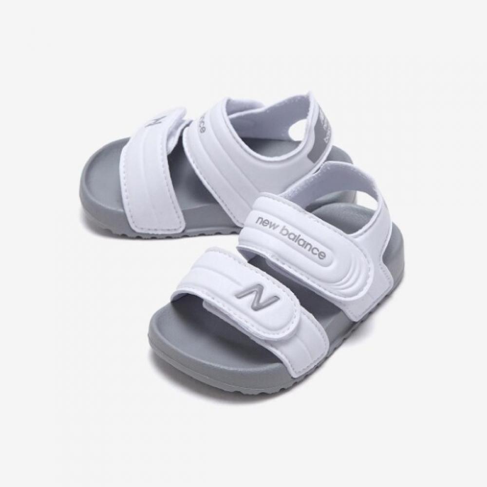 

New Balance Детские шлепанцы сандалии Uqs Nkpmds230w 10 K3606w1i 140