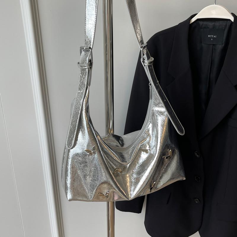 Модная плиссированная сумка-бабочка подмышкой для женщин — фото 8