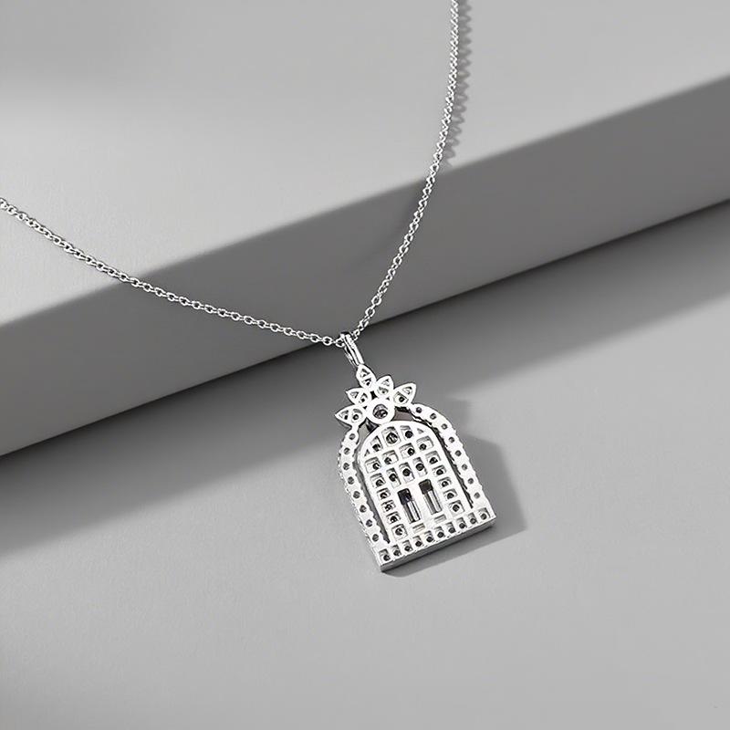Hui Zhiyi S925 Silver Happy Door Castle Necklace - Versatile, High-End Design