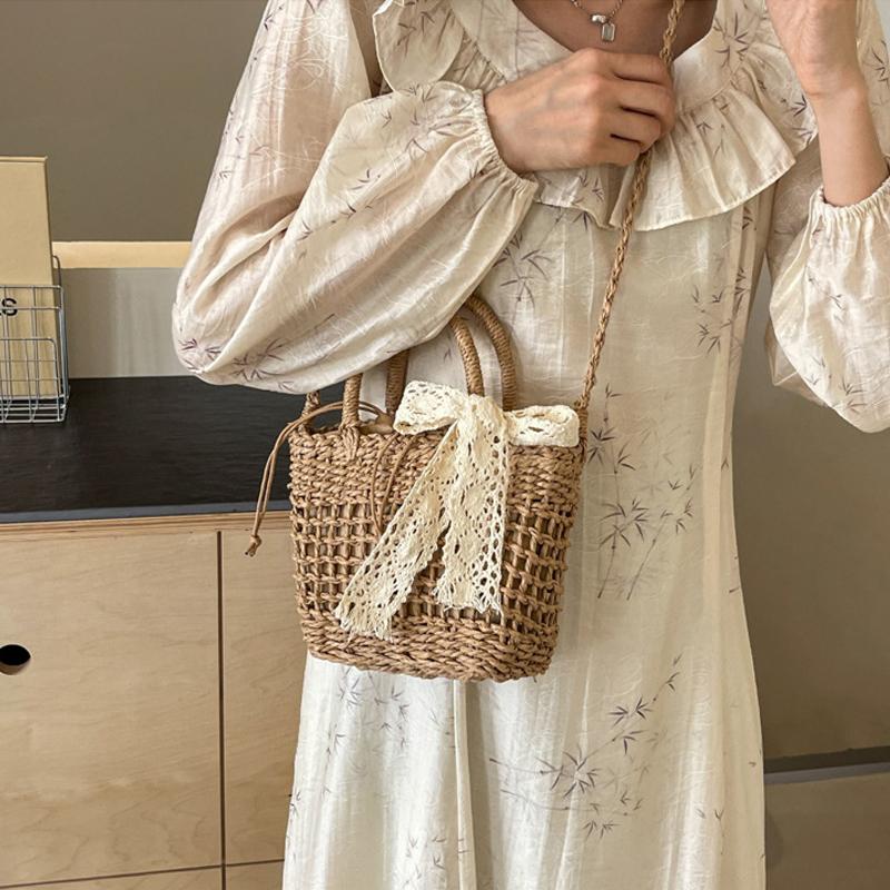 Luxury Designer Lace Bow Straw Weave Women'S Handbag Casual Crossbody Bag Compact Bucket Summer Beach Bag Premium