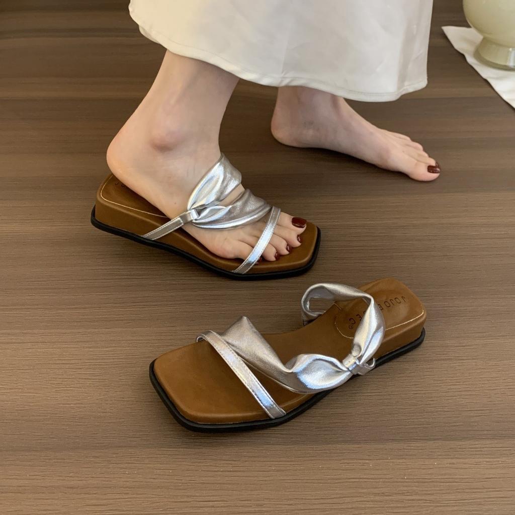 Niche slope heel sandals open-toed sandals women's shoes summer wear square head high-heeled slippers design sense beach Roman shoes