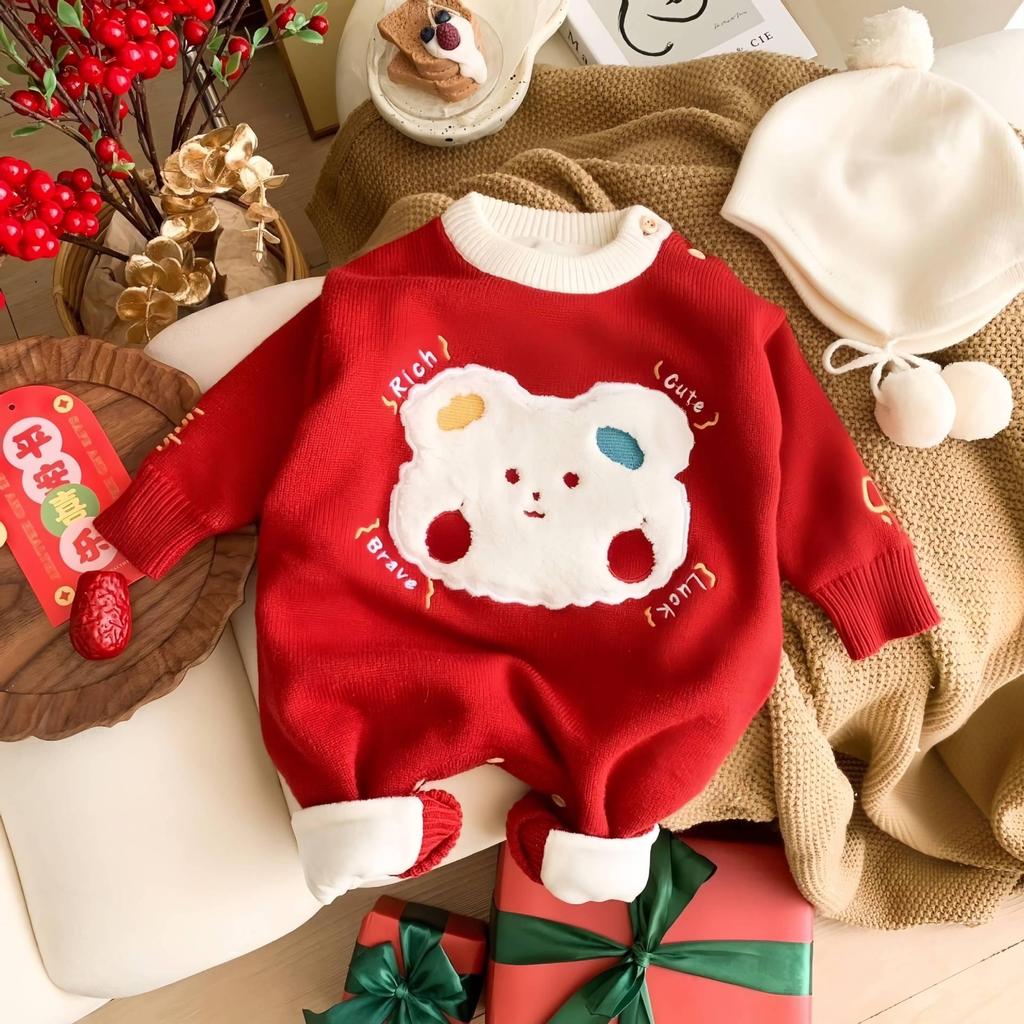 Slavnostní červená novorozenecká kombinéza - Podzimní/zimní svetrový overal