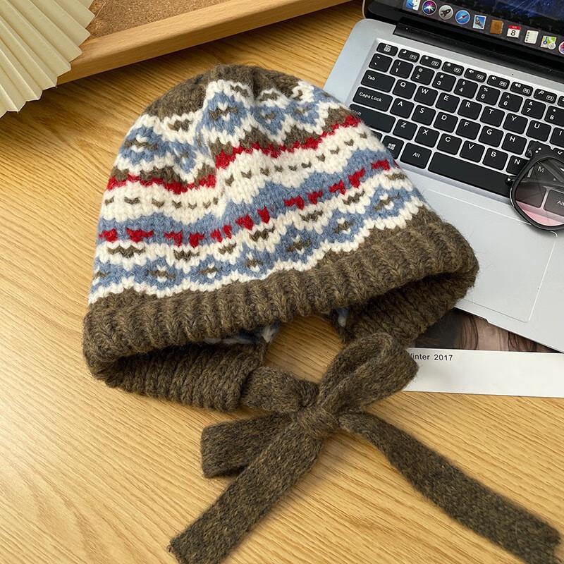 Retro Winter Warm Ear-Protecting Woolen Hat for Large Heads