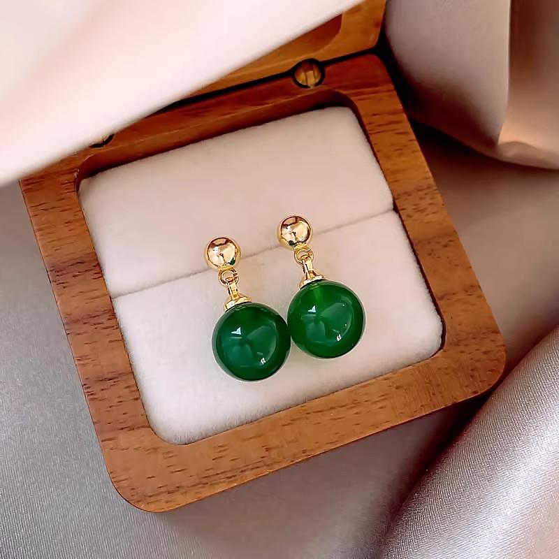 Korean Style S925 Silver Pearl Stud Earrings for Women - Simple, Elegant, and High-End