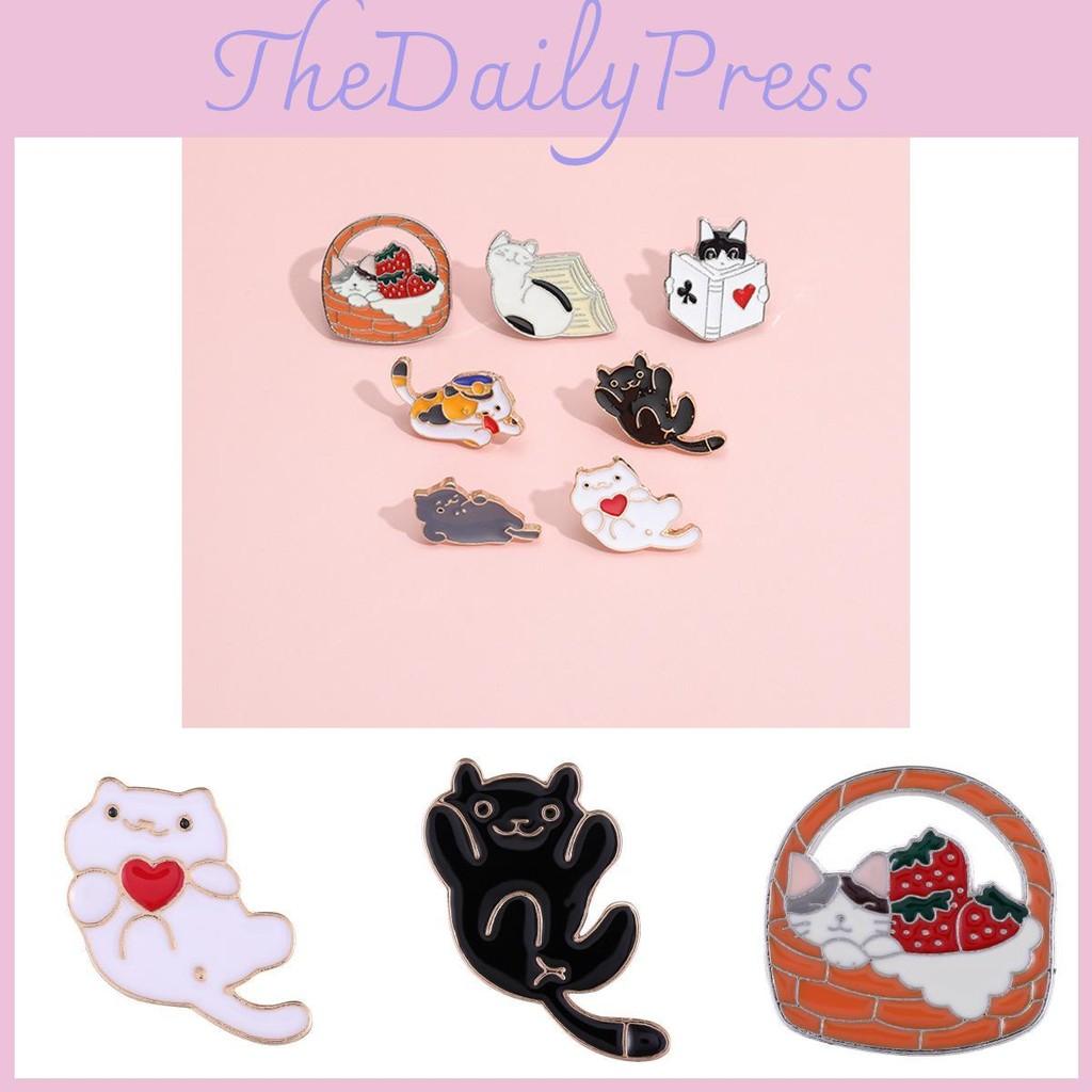 Enchanting Cat Design Alloy Brooch Colorful Cartoon Figure For Personalized Gifts