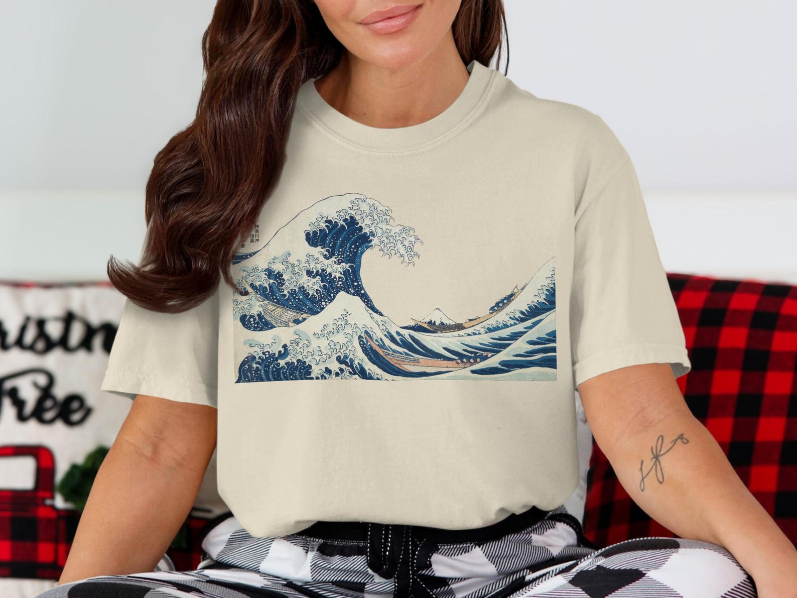 Comfort Colors The Great Wave off Kanagawa T-Shirt, Vintage Japanese Art Design, Katsushika Hokusai Wave T Shirt, Ocean Graphic Streetwear 2XL