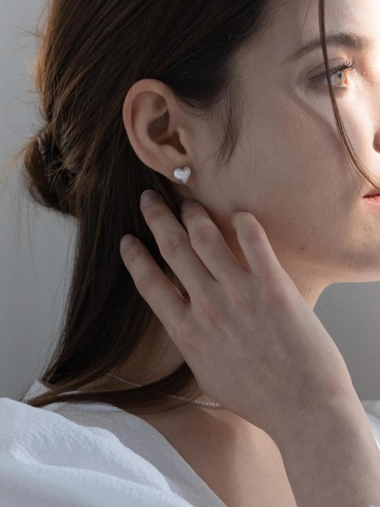 Before Moonrise Matte Heart Earrings Se201