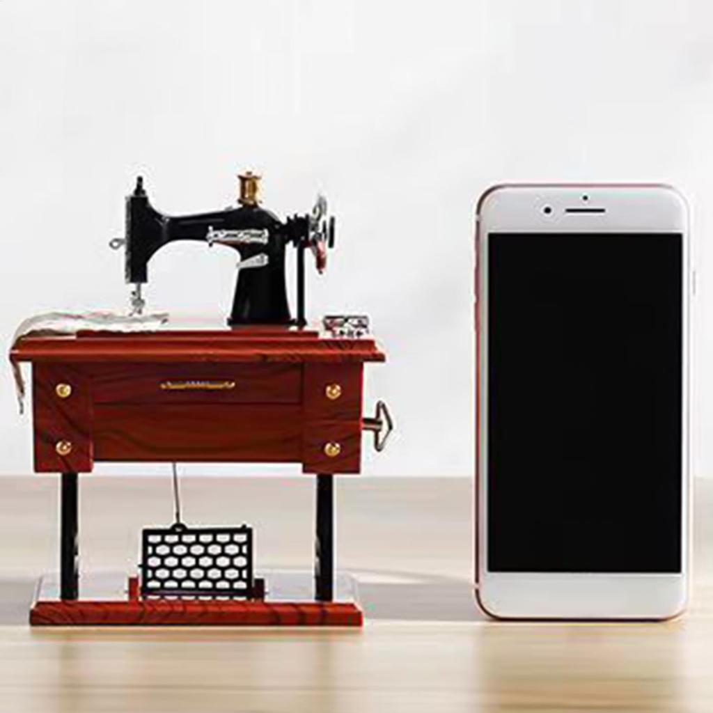Sewing Machine Mini Music Box Hand-crank Music Box Ornament Sewing Machine Desk Decoration for Wedding Party Gathering Home