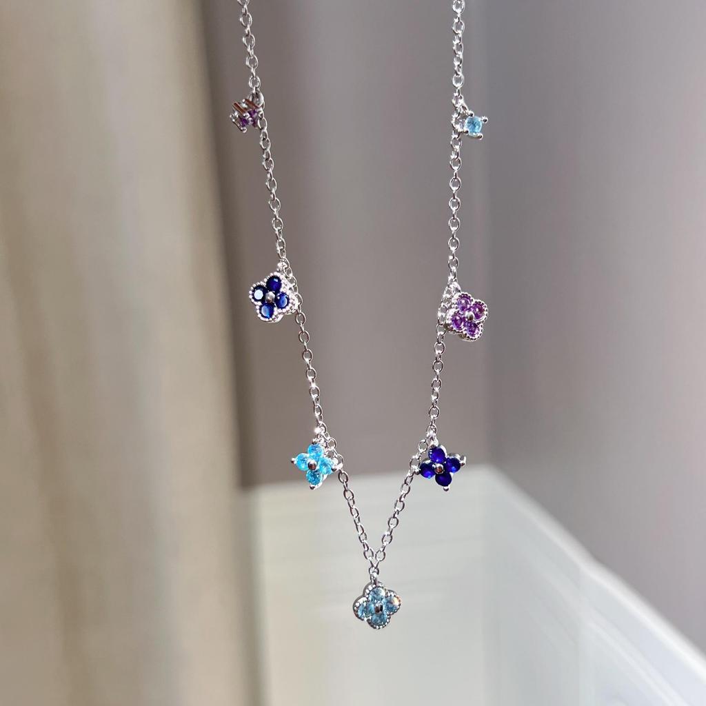 Französischer Luxus vierblättriges Klee Zirkonia Blumenhalskette für Damen