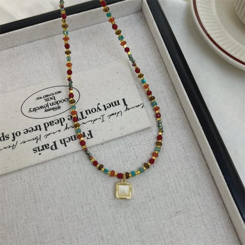 Exquisite Retro Crystal Cat's Eye Pendant Sweater Necklace – Autumn/Winter Maillard Series