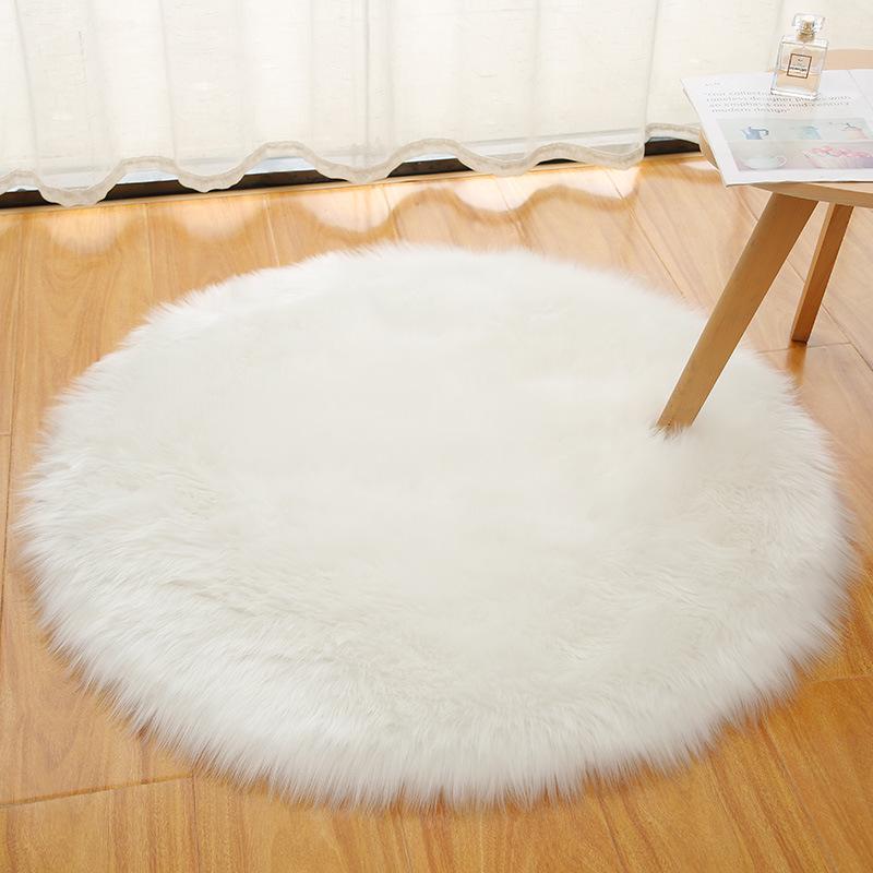 Round White Faux Wool Rug – Long Pile Floor Mat for Living Room, Bedroom, or Vanity Desk