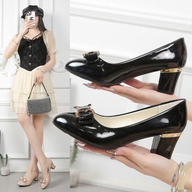 Fashion Sweet White Patent Leather Office Career Square Heel Shoes for Women Lady Casual Shoes