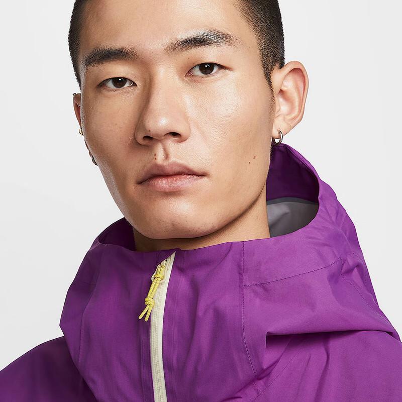 Nike Men's ACG Outdoor Hooded Woven Jacket