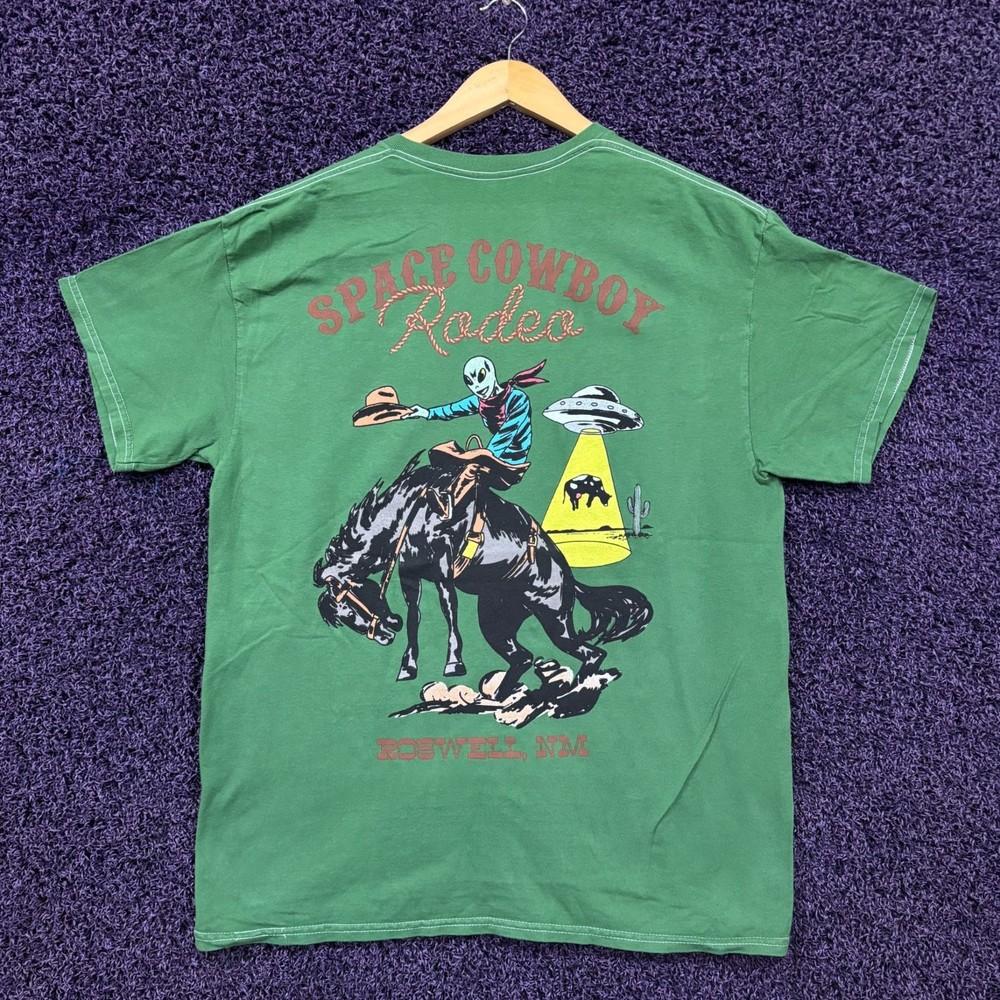 

Space Cowboy Alien Tshirt size Large Unisex T-Shirt S