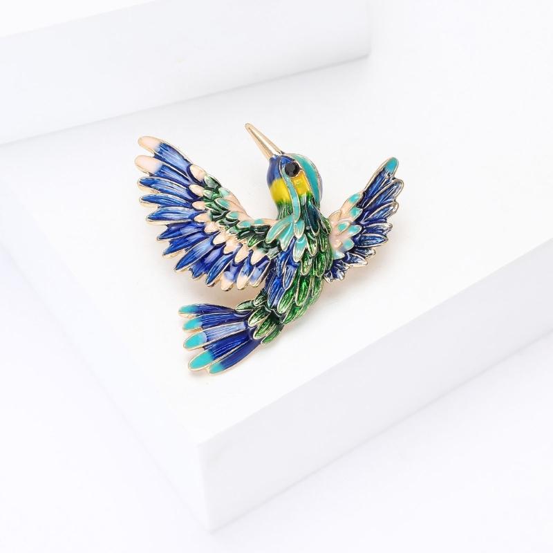Stylish Alloy Bird Brooch with Vibrant Enamel Coating Rustproof Designs Lapel Accessory for Women Friend Gift Occasions