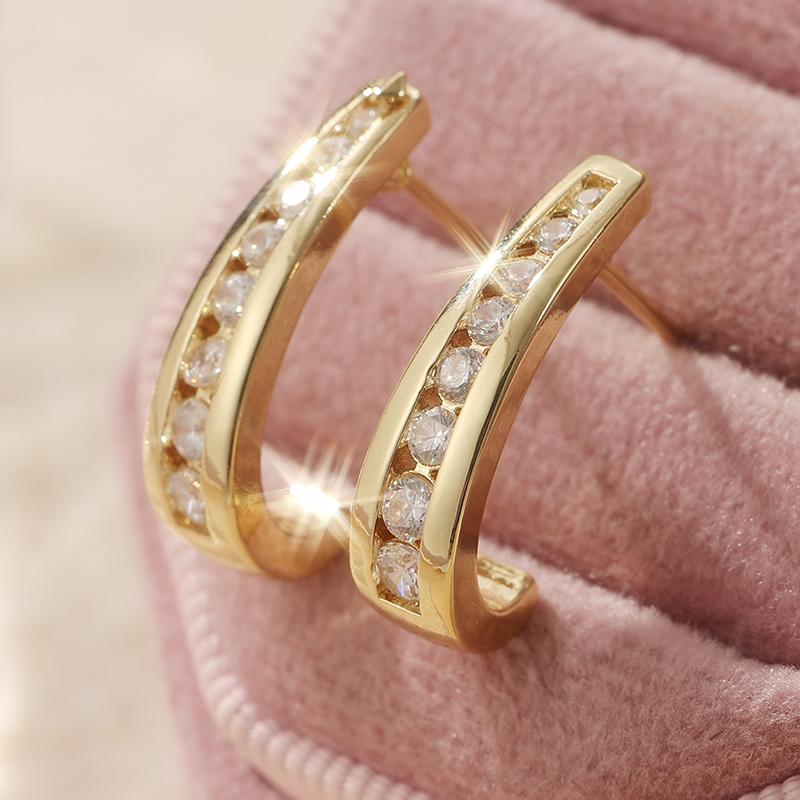 Sparking Inlaid Synthetic Cubic Zirconia Golden Plated Stud Earrings for Women Exquisite Elegant Banquet Holiday Jewelry