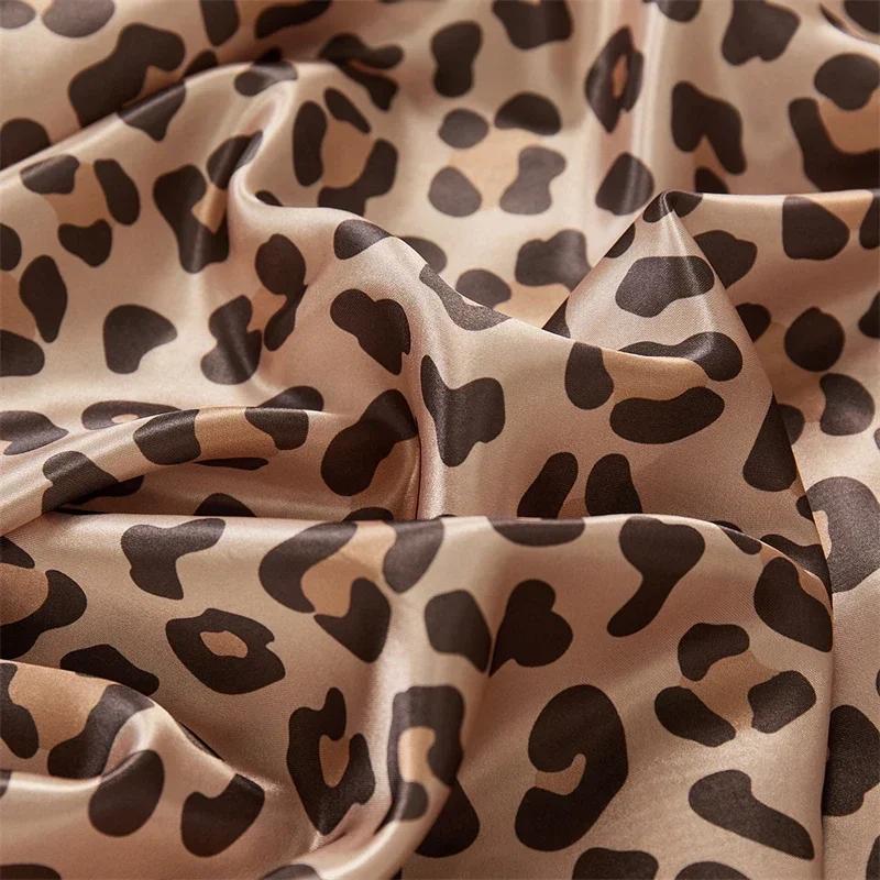New Satin Fabric Leopard Print Bed Sheet Set Queen High-end Fitted Sheet Flat Sheet Pillowcase Bed Set King Size Bedsheet Sets