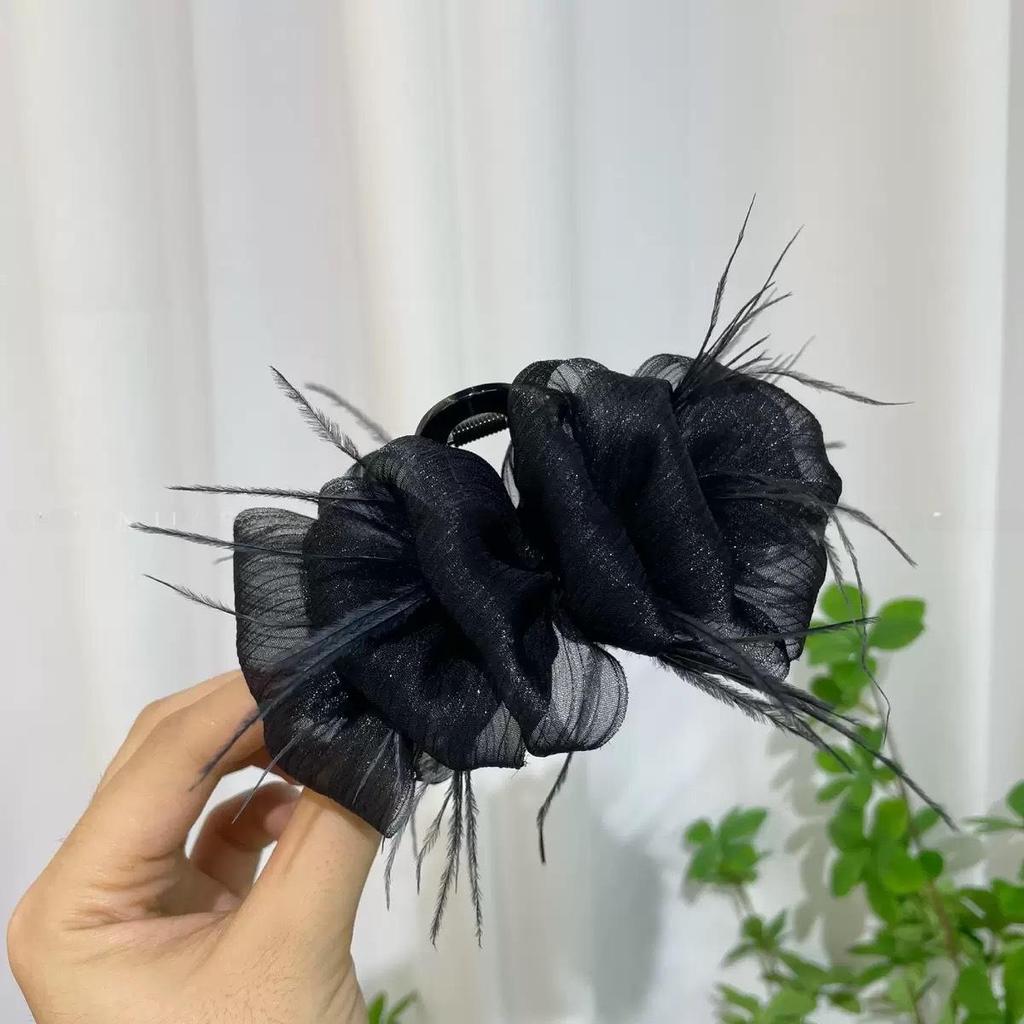 2023 Luxury Feather Hair Clip for Women - Cloud Bubble Design