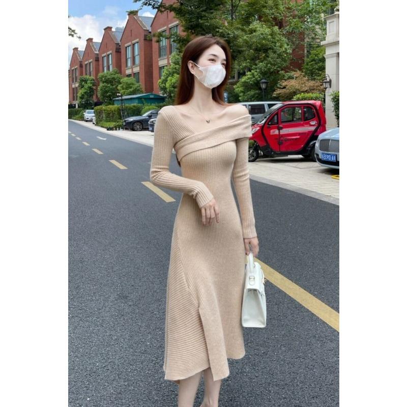 Slant shoulder knitted dress women's autumn wear new temperament Muse fan with coat inside sweater skirt