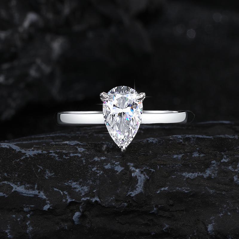 Sterling Silver Moissanite Heart & Teardrop 1 Carat Engagement Ring Gift for Girlfriend