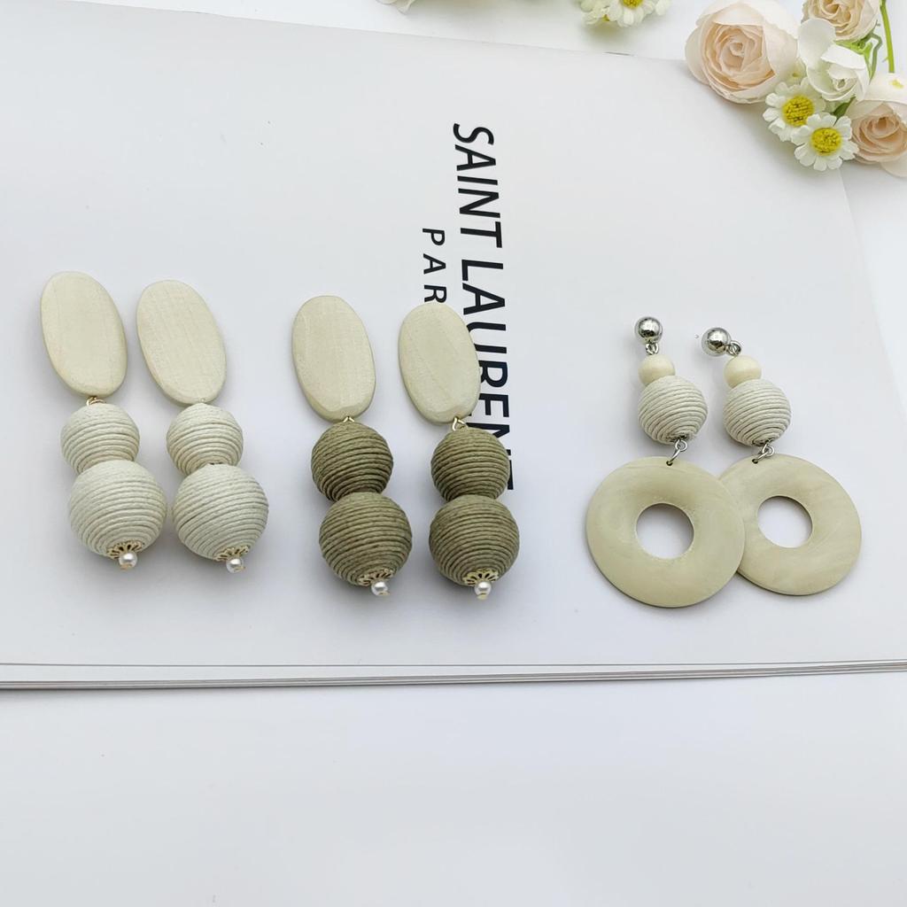 Pendientes Colgantes Geométricos de Madera Bohemios: Joyería de Verano para Mujer