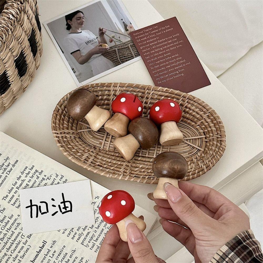 Cute Wooden Mushroom Note Holder Cartoon DIY Business Card Holder Space Saving Congratulation Cards Holder